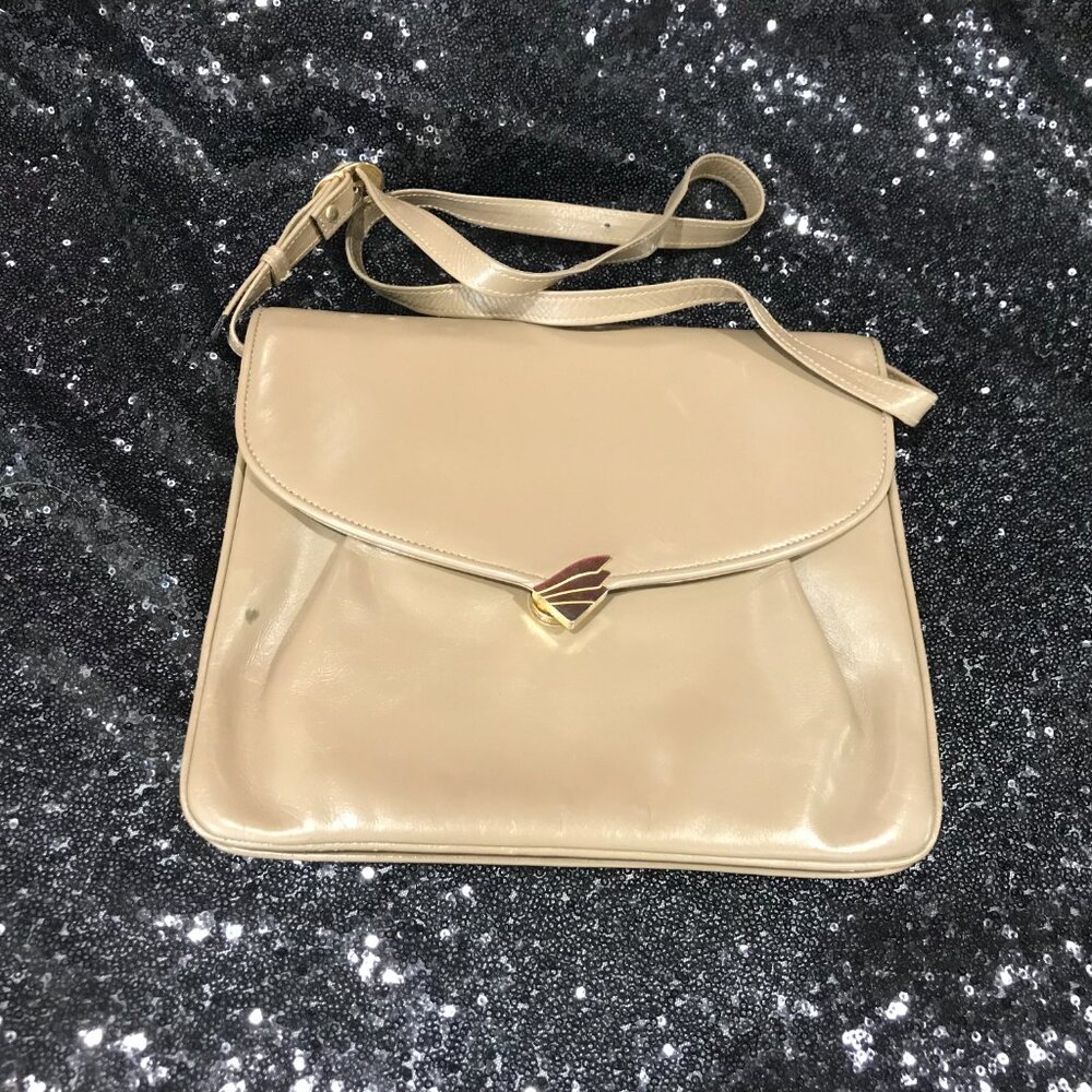 Vintage Salvatore Ferragamo bag (PREOWNED)